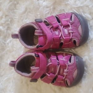 KEEN baby shoe